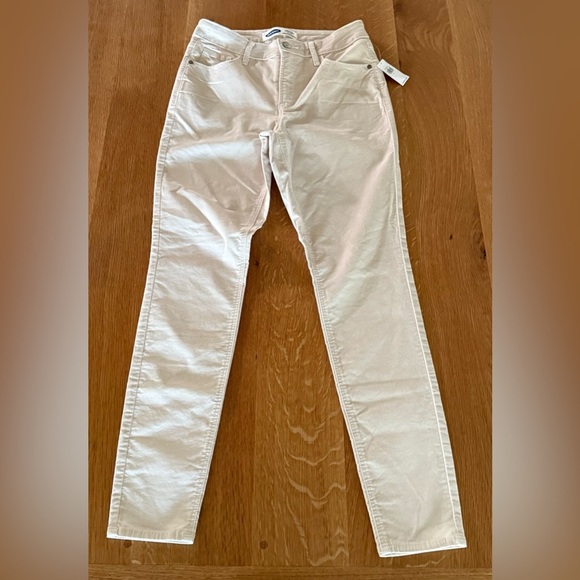 🆕 Old Navy Women's Cream Rockstar Super Skinny High Rise Jeans - Picture 1 of 4